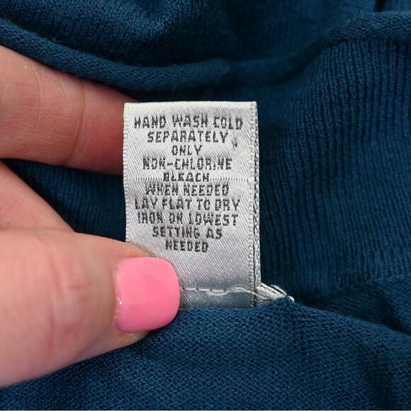 Chico's Women's Short Sleeve Open Front Cardigan Sweater in Blue - Picture 8 of 8